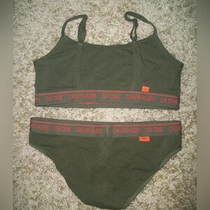 Calvin Klein Kids Dark Green/Orange Set